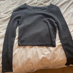 long sleeve crop top